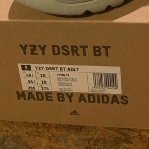 Yeezy Desert Boot - Salt